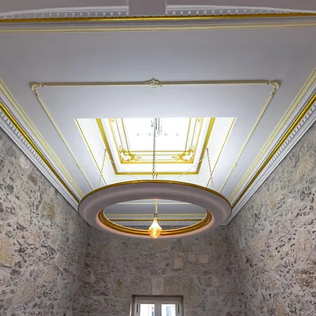 Presidentielle Maison De L'eglise