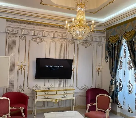 Presidentielle Maison De L'eglise Lägenhet